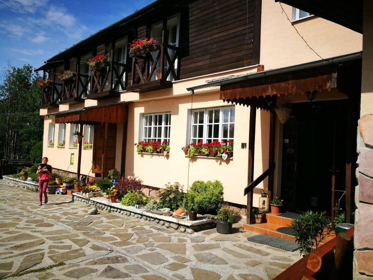 Penzion Monty Ranch Vysoke Tatry Stola Hotel Exterior photo